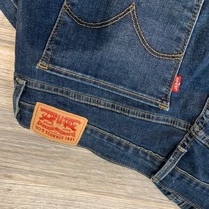 Levi’s 710 skinny jeans